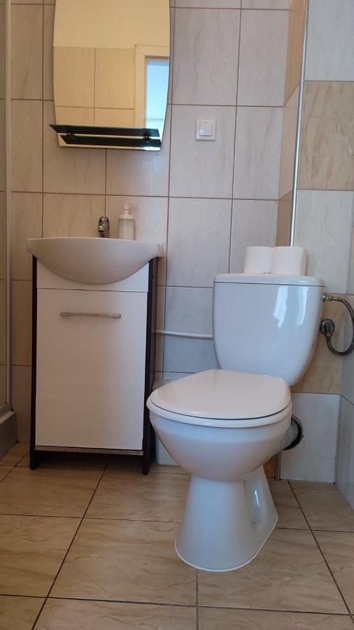 Dom Goscinny U Jacka Rewal Buitenkant foto