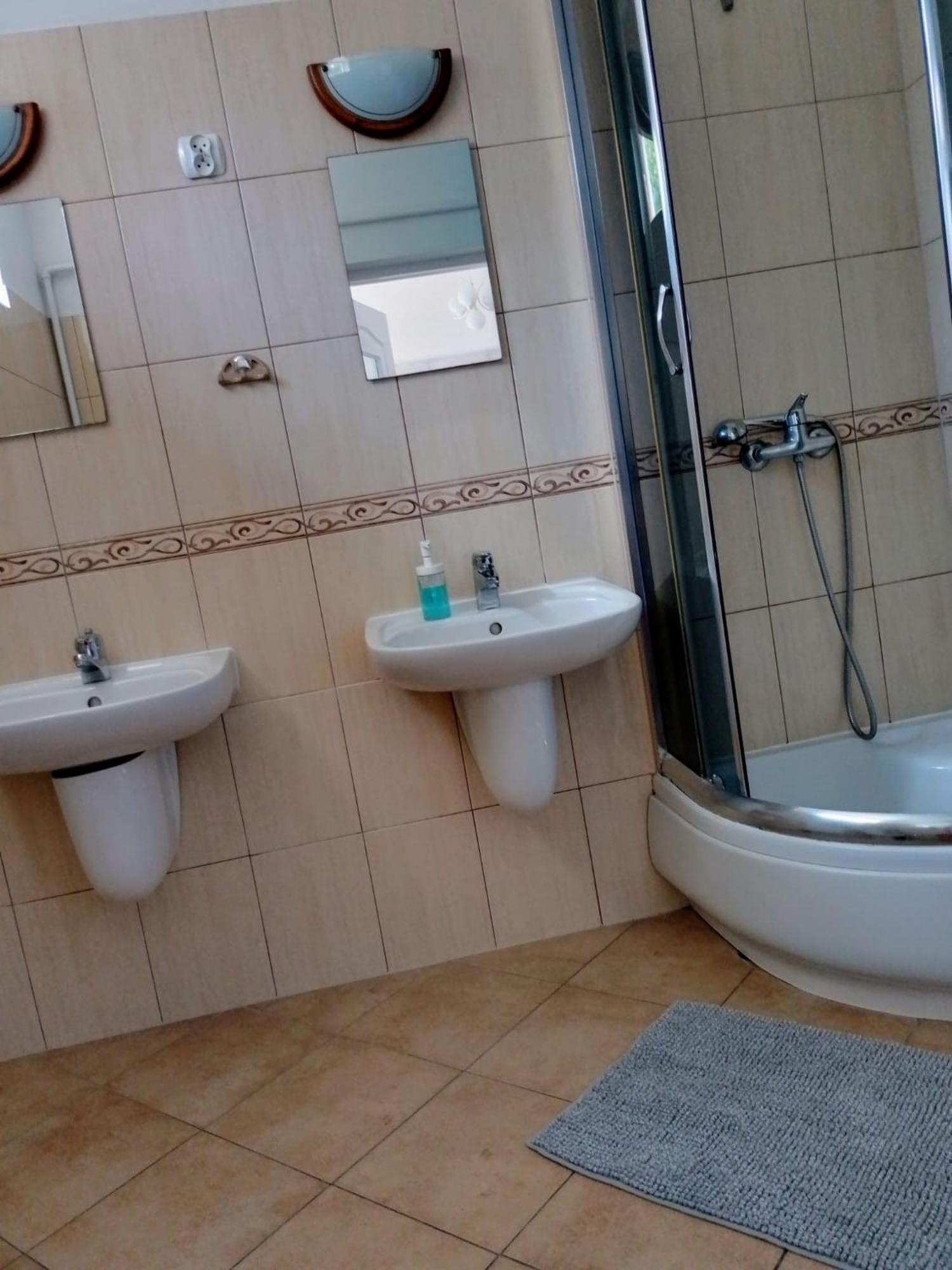 Dom Goscinny U Jacka Rewal Buitenkant foto